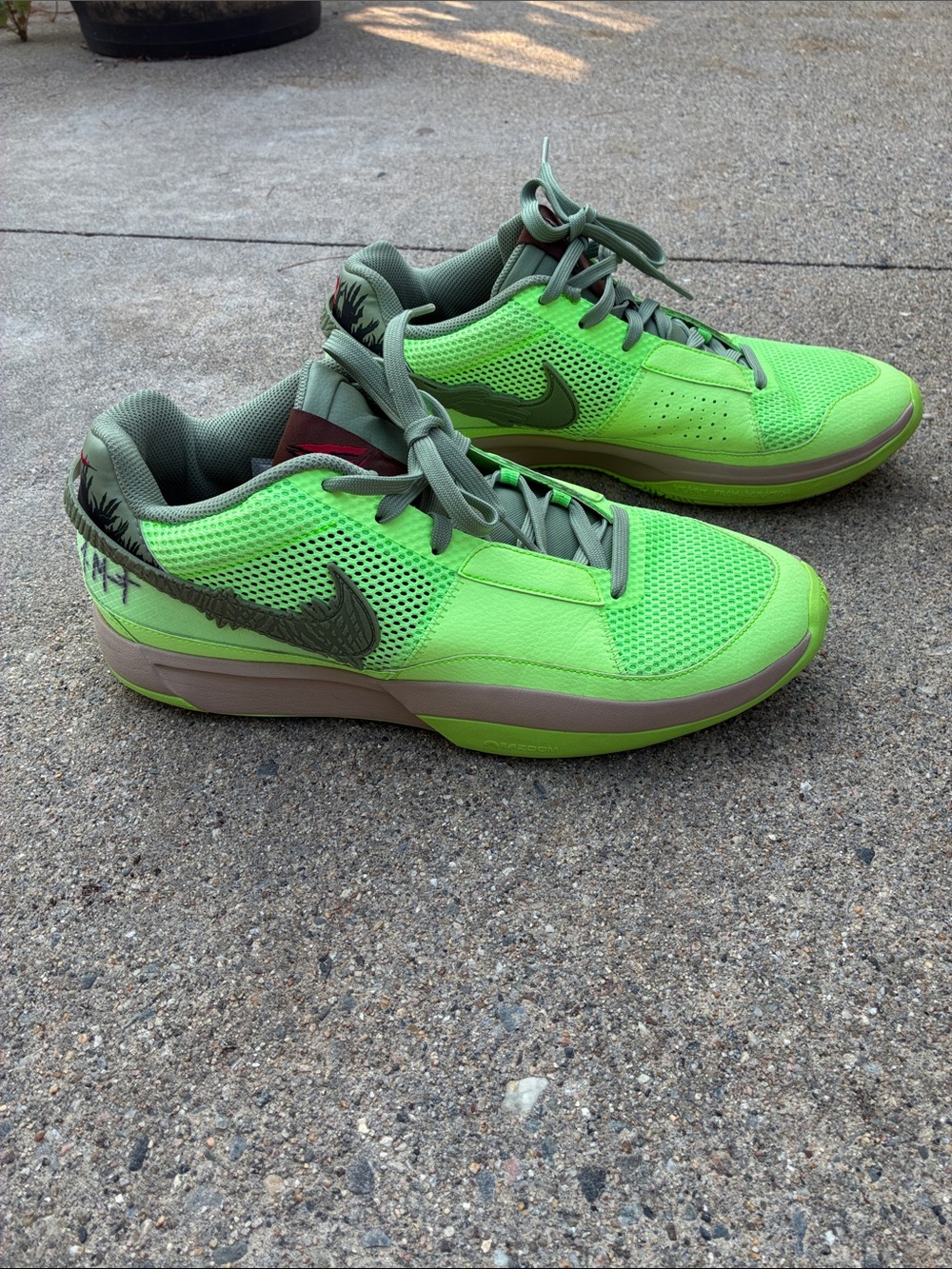 Nike Ja 1 "Zombie" Halloween Lime Blast Green Men’s Size 12 (FD6565-300)